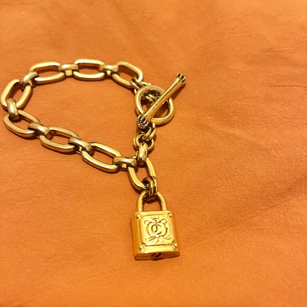 Juicy Couture Y2K Gold Tone Curb Link Bracelet w/ Padlock Charm! GUC